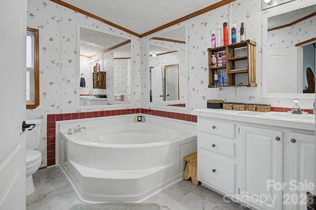 22 Sweet Briar Path Way, Hendersonville, NC 28792