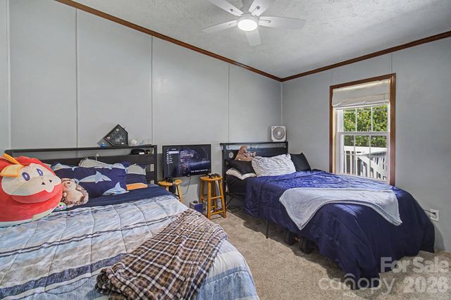 22 Sweet Briar Path Way, Hendersonville, NC 28792