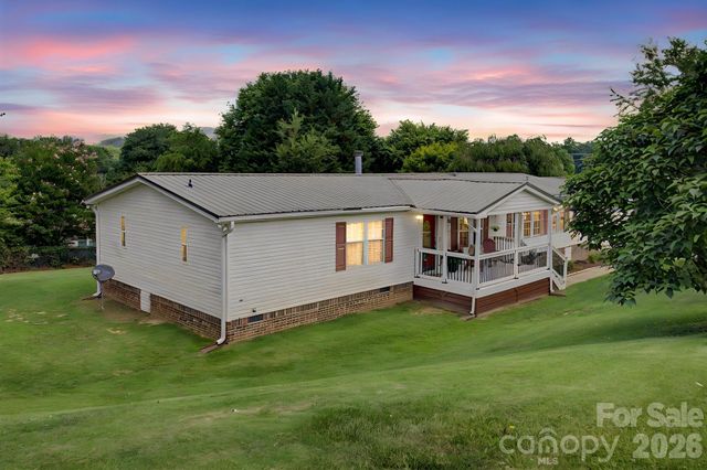 22 Sweet Briar Path Way, Hendersonville, NC 28792