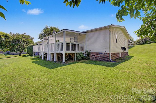 22 Sweet Briar Path Way, Hendersonville, NC 28792