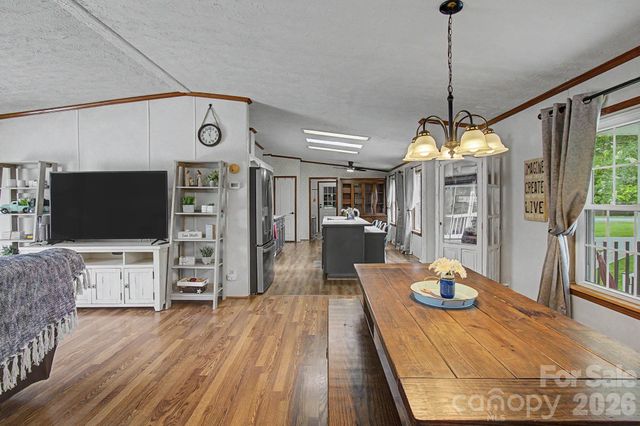 22 Sweet Briar Path Way, Hendersonville, NC 28792