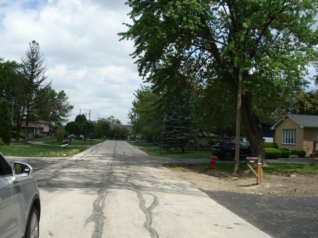 7137 S 87th Avenue S, Justice, IL 60458