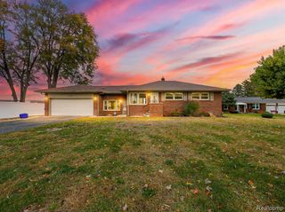 25561 S River Road, Harrison Twp, MI 48045