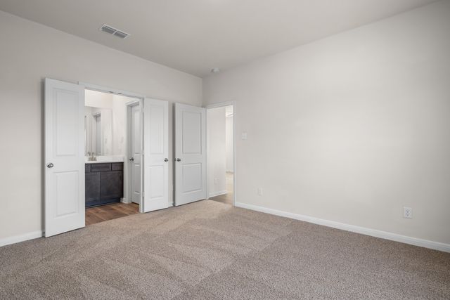 8325 White Wolf Trail, Ponder, TX 76259