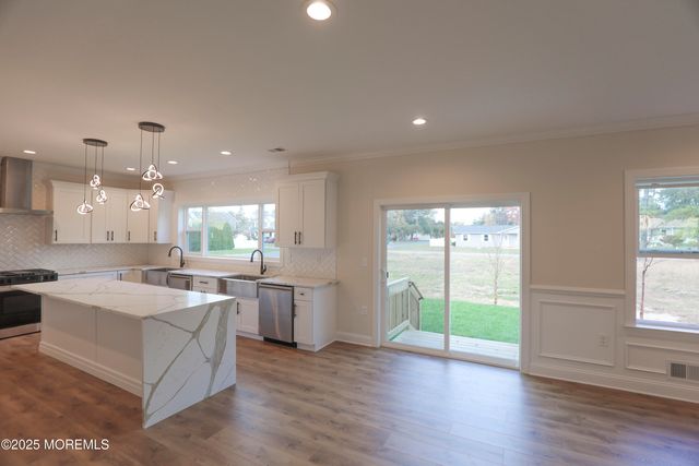 1201 1st Avenue, Toms River, NJ 08757