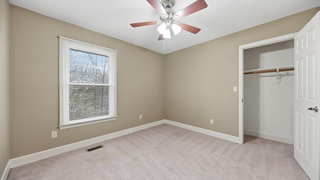 8843 Finney Point Drive, Ooltewah, TN 37363