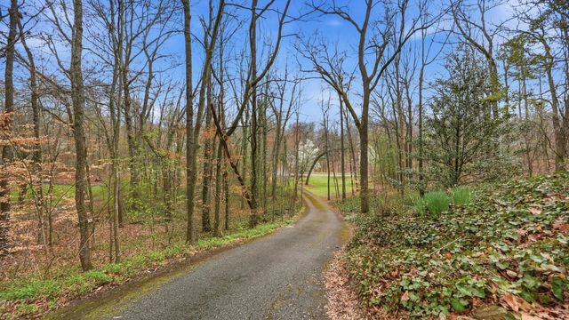 8843 Finney Point Drive, Ooltewah, TN 37363