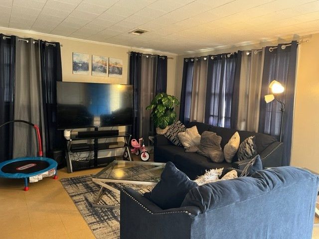 109 S Blue Bird Drive, Natchez, MS 39120