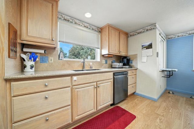 31 Willet Ct, Wallace, CA 95254