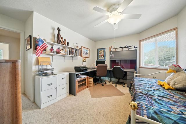 31 Willet Ct, Wallace, CA 95254