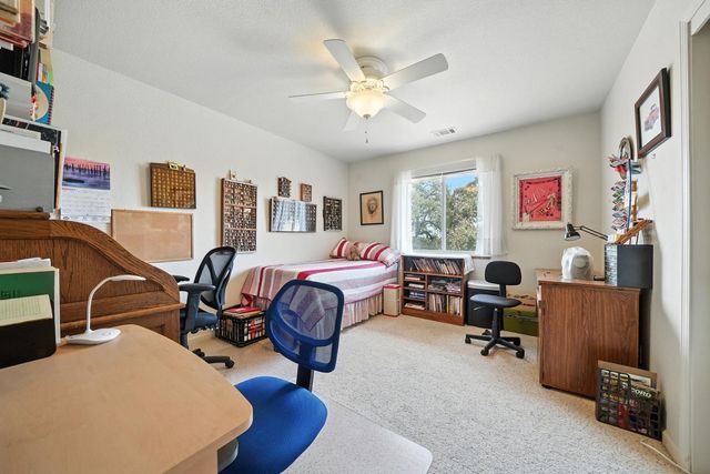 31 Willet Ct, Wallace, CA 95254