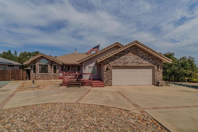 31 Willet Ct, Wallace, CA 95254