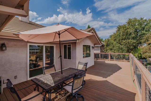 31 Willet Ct, Wallace, CA 95254