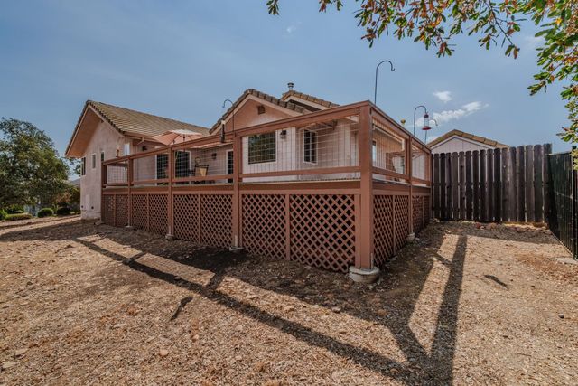 31 Willet Ct, Wallace, CA 95254