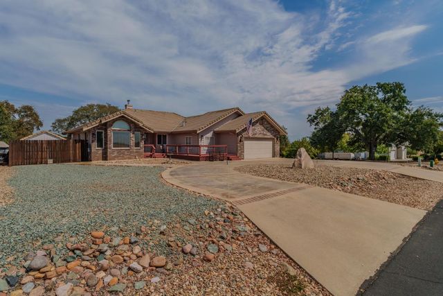 31 Willet Ct, Wallace, CA 95254