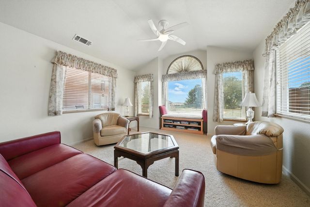 31 Willet Ct, Wallace, CA 95254