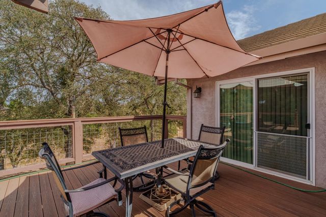 31 Willet Ct, Wallace, CA 95254