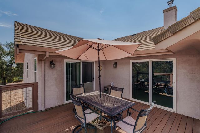 31 Willet Ct, Wallace, CA 95254