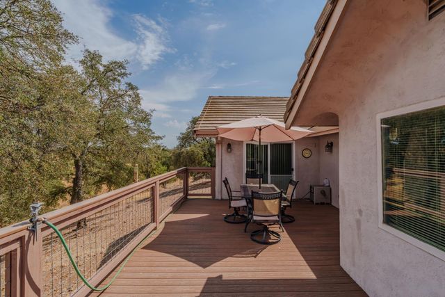 31 Willet Ct, Wallace, CA 95254