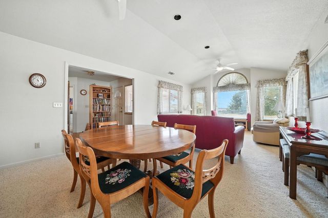 31 Willet Ct, Wallace, CA 95254