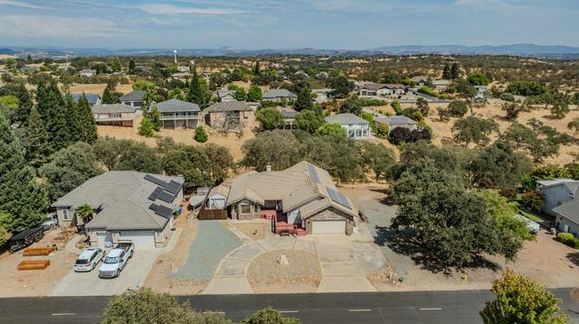 31 Willet Ct, Wallace, CA 95254