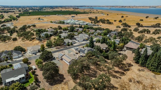 31 Willet Ct, Wallace, CA 95254