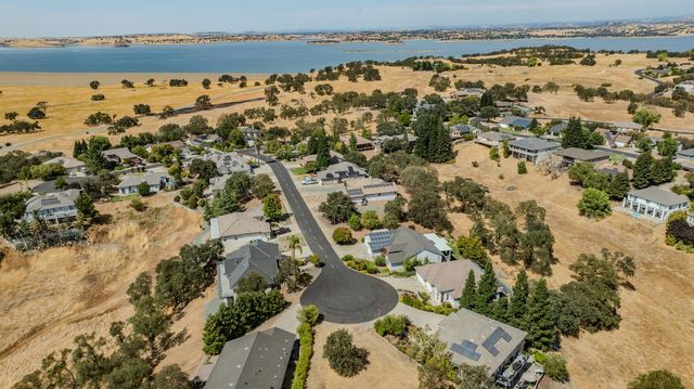 31 Willet Ct, Wallace, CA 95254