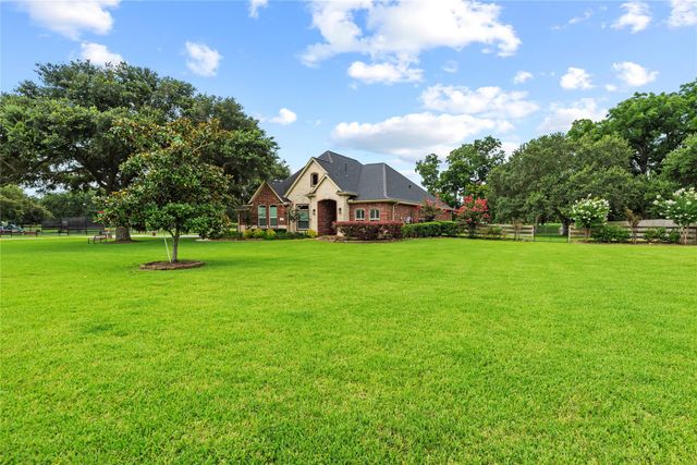 32707 Westminster Drive, Fulshear, TX 77441