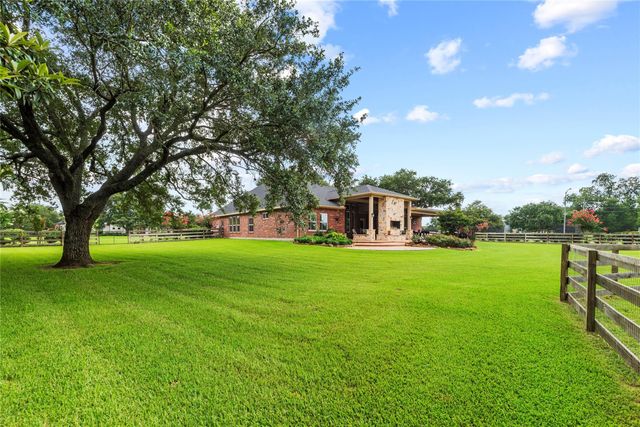 32707 Westminster Drive, Fulshear, TX 77441