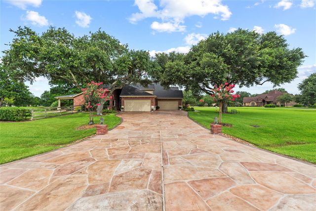 32707 Westminster Drive, Fulshear, TX 77441