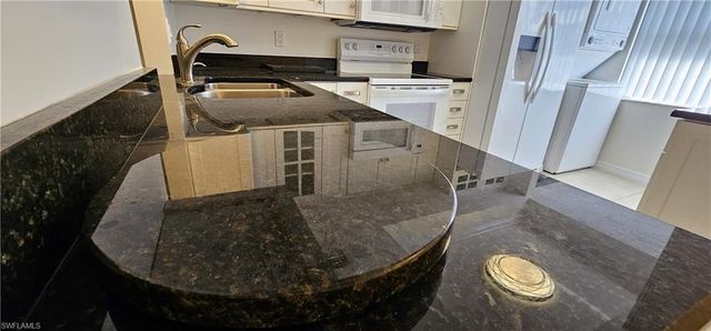 1507 Cape Coral PKWY W # 5, Cape Coral, FL 33914