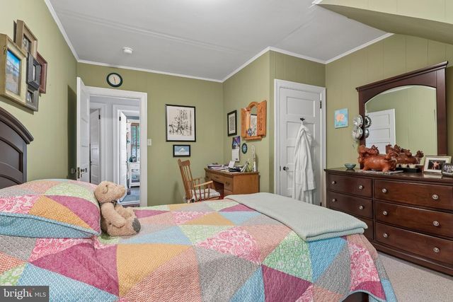 411 W 3RD ST, Moorestown, NJ 08057