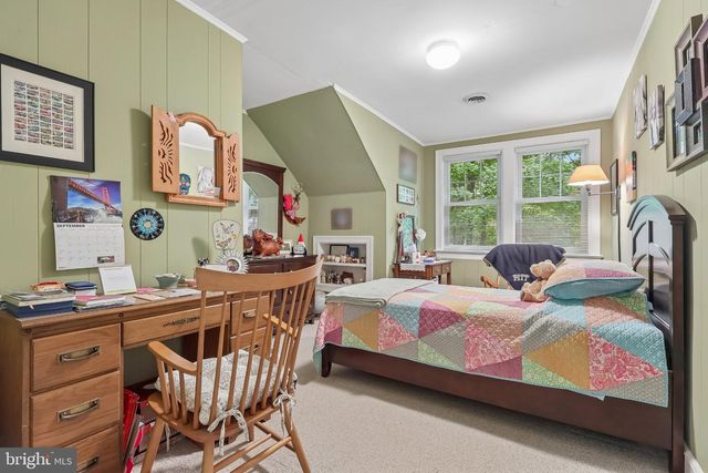 411 W 3RD ST, Moorestown, NJ 08057