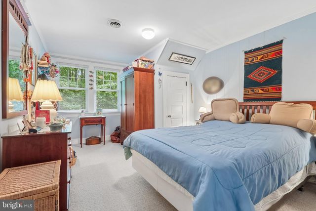 411 W 3RD ST, Moorestown, NJ 08057