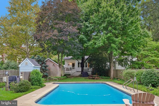 411 W 3RD ST, Moorestown, NJ 08057