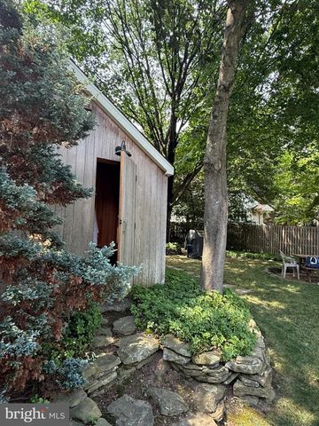 411 W 3RD ST, Moorestown, NJ 08057