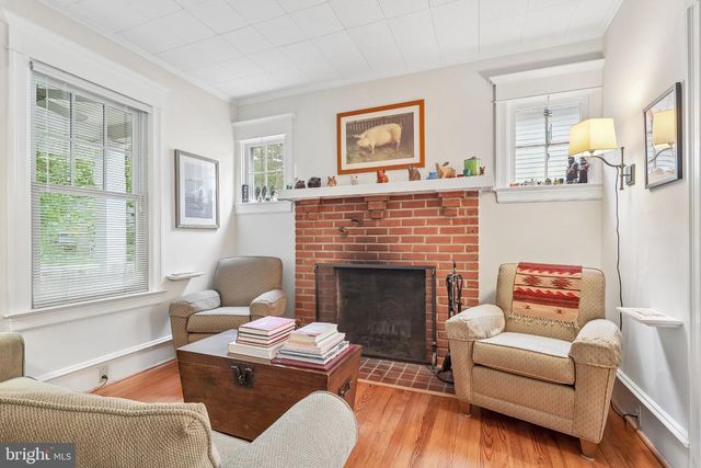 411 W 3RD ST, Moorestown, NJ 08057