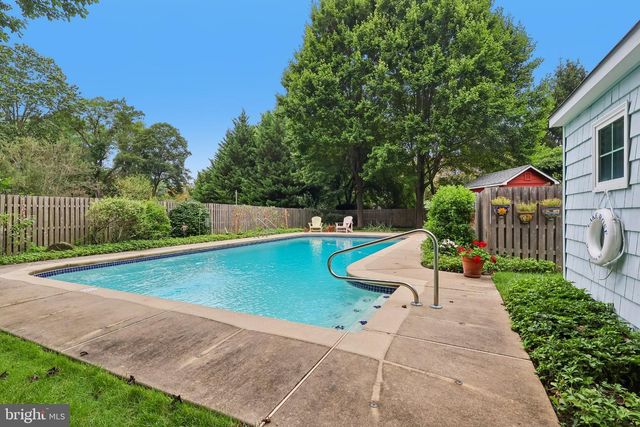 411 W 3RD ST, Moorestown, NJ 08057