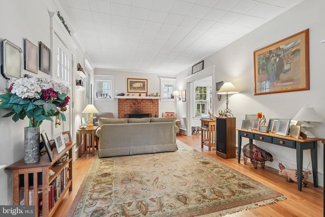 411 W 3RD ST, Moorestown, NJ 08057