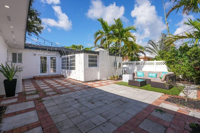 254 SW 6th Street, Dania Beach, FL 33004