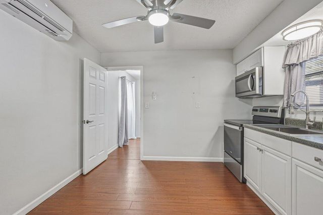 254 SW 6th Street, Dania Beach, FL 33004