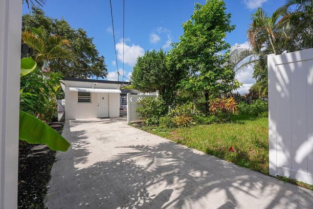 254 SW 6th Street, Dania Beach, FL 33004