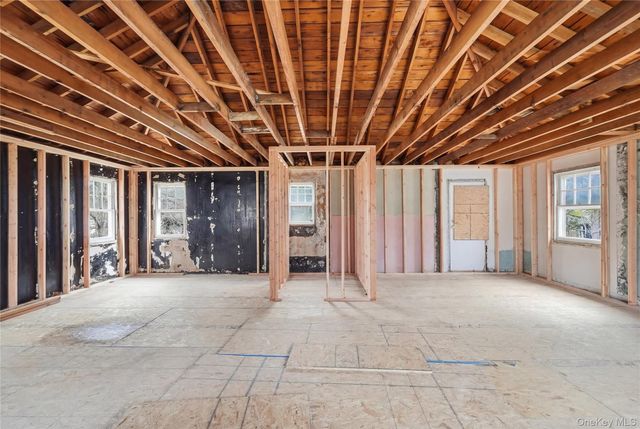 20 Wilson Avenue, Nesconset, NY 11767