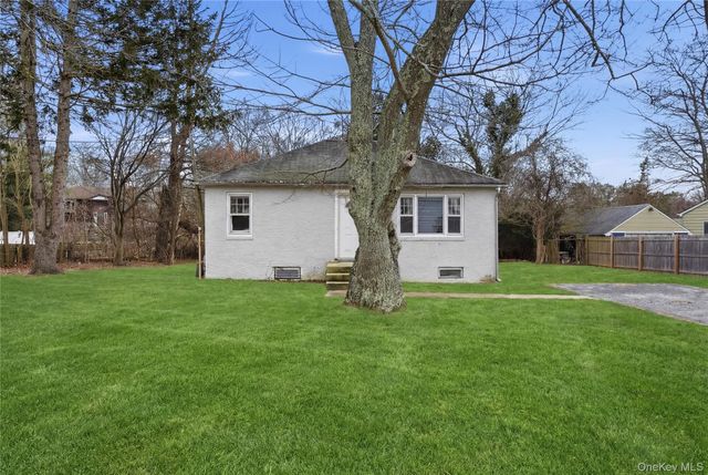 20 Wilson Avenue, Nesconset, NY 11767