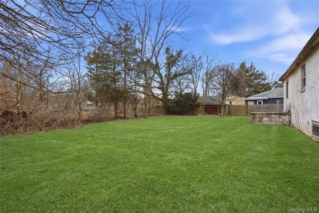 20 Wilson Avenue, Nesconset, NY 11767