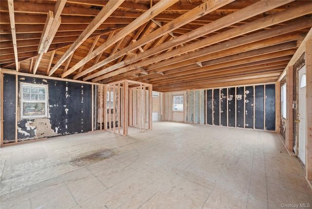 20 Wilson Avenue, Nesconset, NY 11767