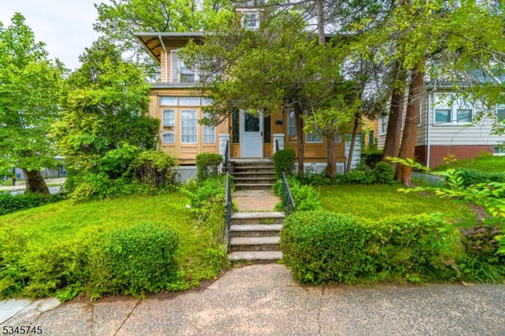 103 Renner Ave, Newark City, NJ 07112