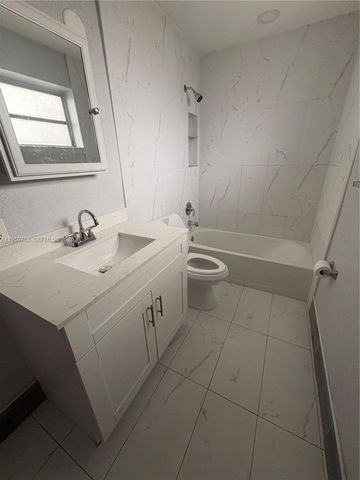 2920 NW 132nd Ter, Opa-locka, FL 33054