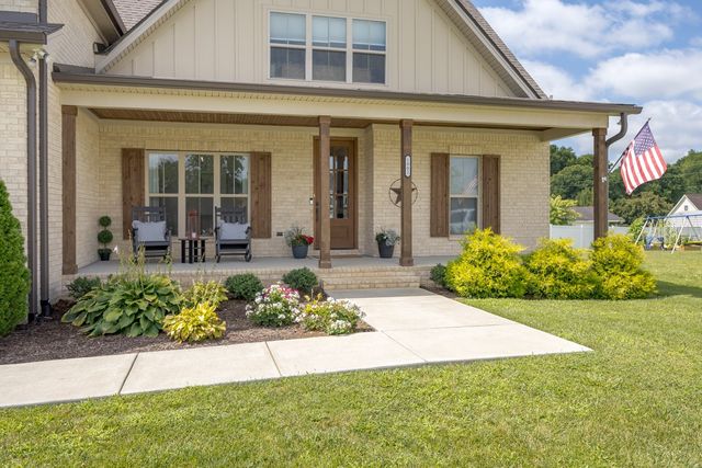 1002 Pheasant Run Ct, Spring Hill, TN 37174