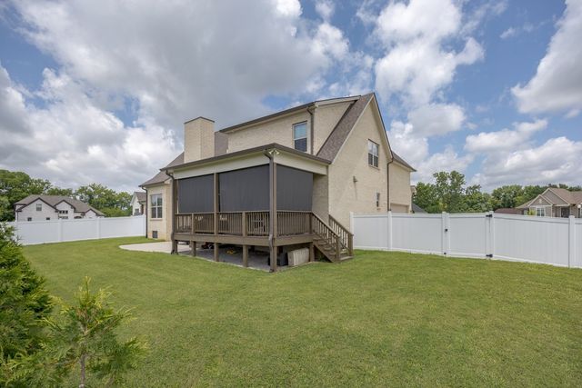 1002 Pheasant Run Ct, Spring Hill, TN 37174